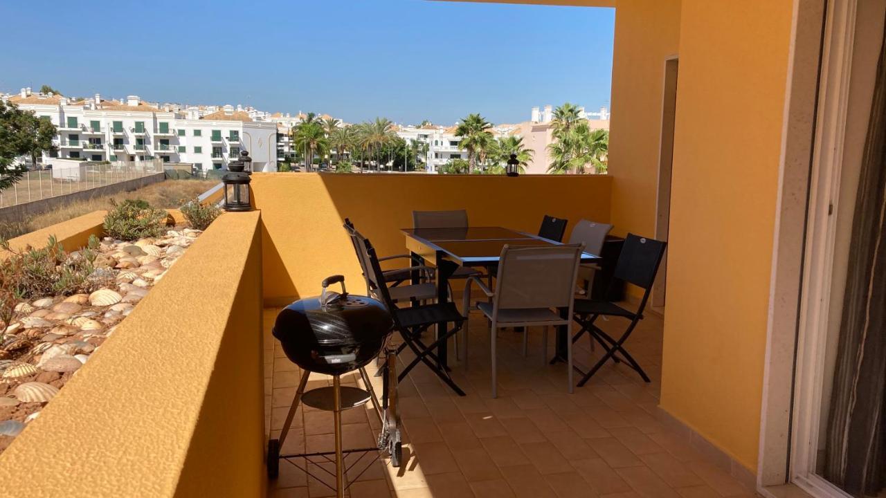 Apartamento com 2 quartos, varanda ampla e piscina Conceicao (Faro) Exterior foto