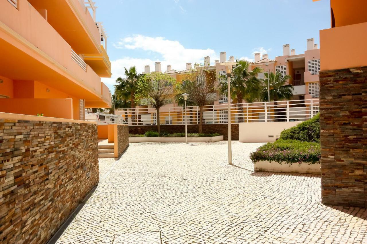 Apartamento com 2 quartos, varanda ampla e piscina Conceicao (Faro) Exterior foto